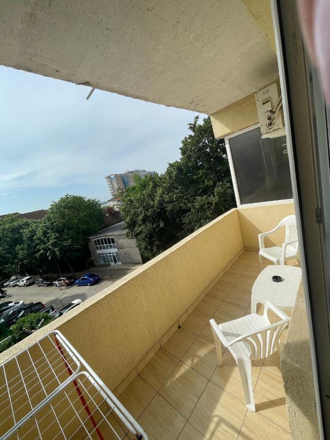 Garsoniere Dya Apartment เอโฟริเอนอร์ด ภายนอก รูปภาพ